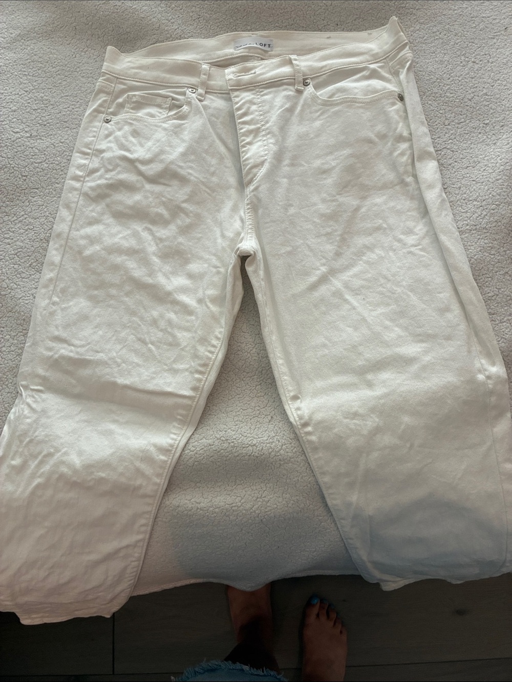 LOFT Men's White Relaxed Jeans